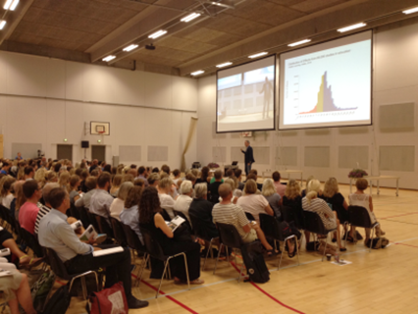 Billedet viser konferenceopstilling i hal 2