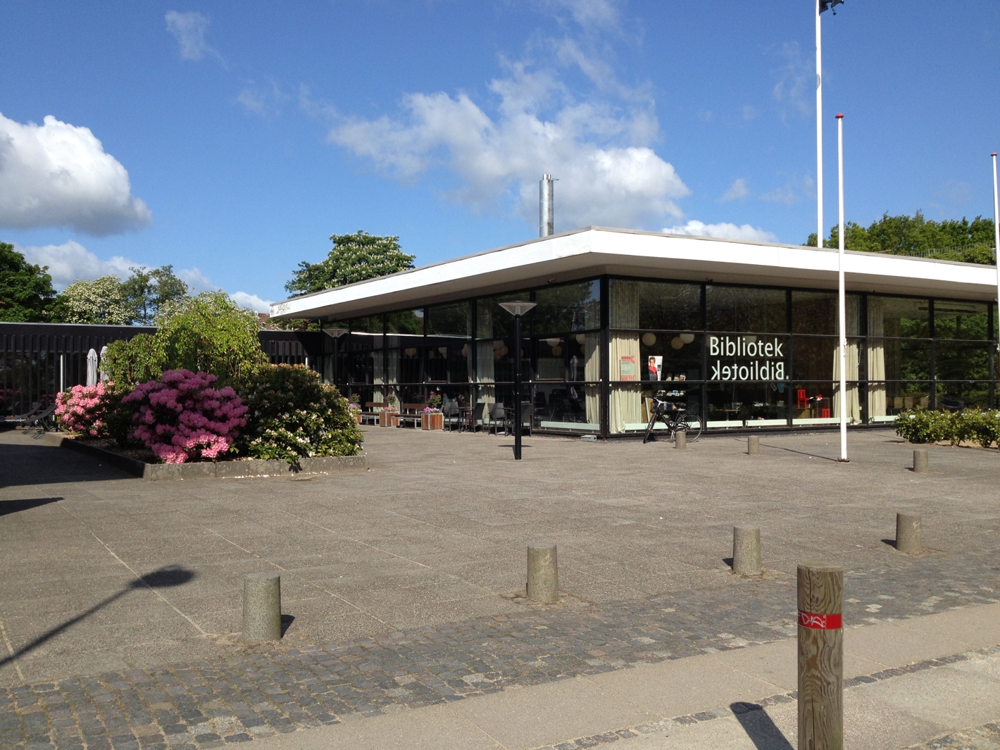 Billedet viser biblioteket i Virumhallerne